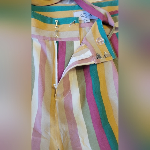 RAILS Gigi Farrah Stripe Belted 100%  Silk Shorts Size M - Picture 15 of 15